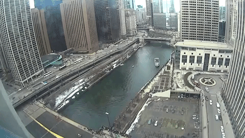 File:The Chicago River turns green for St. Patrick's Day. 2018  (40826527072).jpg - Wikimedia Commons
