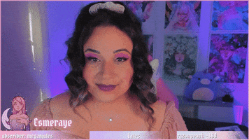 Esmeraye GIF