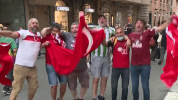 200.gif?cid=fc005b080fa58f3ff62678d19c2071aa7c5e195b14c88e10&rid=200.gif&ct=g