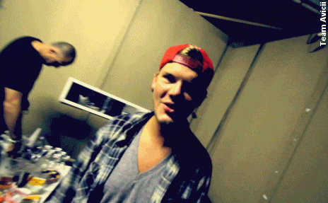 Tim Bergling GIF - Find & Share on GIPHY