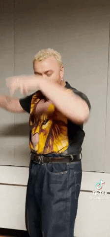 giphy.gif?cid=2154d3d7b9d2dc5d0e09756c39