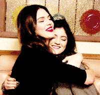 Kendall-jenner-hunt GIFs - Get the best GIF on GIPHY