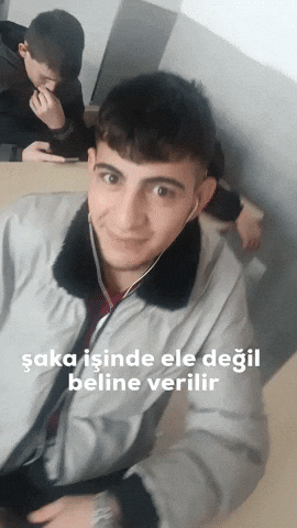 Şaka Işinde Ele Değil Beline Verilir GIF