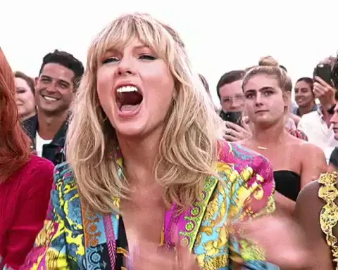 Taylor Swift Applause GIF
