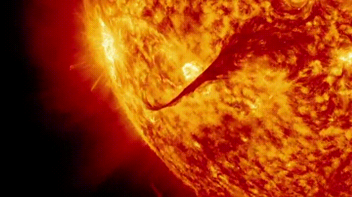 Solar Storm GIFs - Find & Share on GIPHY