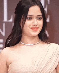 Jannat Zubair GIF