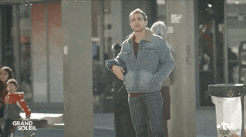 Damien Hello GIF by Un si grand soleil