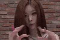 Billlie GIF