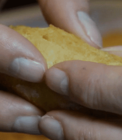 ZerpasAntojosCriollos venezuela queso arepas tequenos GIF