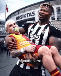 Lucas Torreira GIF