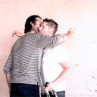 aborddelimpala hug jensen ackles jared padalecki aborddelimpala GIF