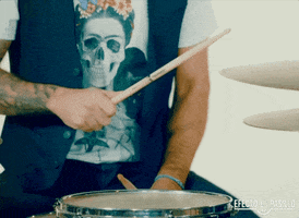 happy efecto pasillo GIF