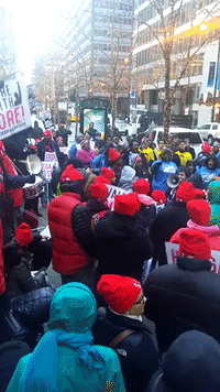 Fast-Food Workers March for Wage Increases in Chicago