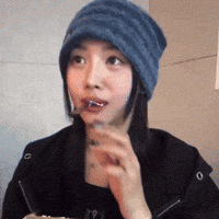 Xin Esha GIF