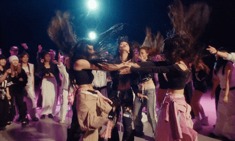 Dance Performance GIF by MEOVV