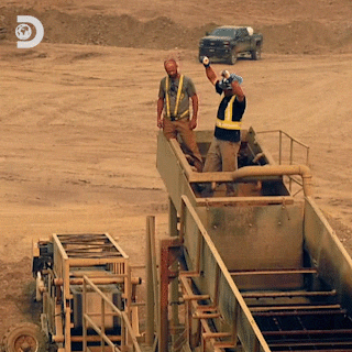 GIF by Discovery Europe