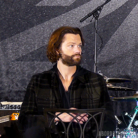 aborddelimpala giphyupload heart jared padalecki aborddelimpala GIF