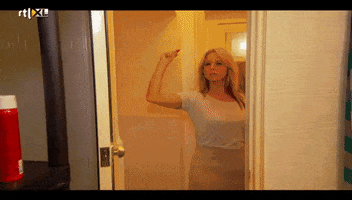 rtl 4 GIF