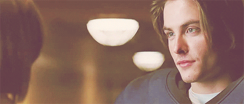 kevin zegers GIF