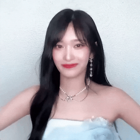 Leeseo GIF