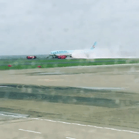 Engine Fire Causes Evacuation of Korean Air Flight at Haneda Airport