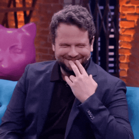 srtalisbela giphygifmaker happy feliz rindo GIF