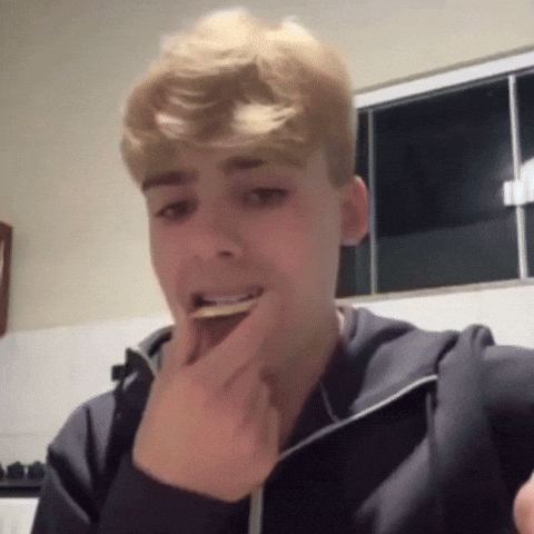 Caio Cerqueira GIF