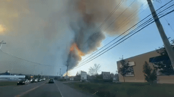 Thousands Evacuated as Wildfire Smoke Fills Sky in Nova Scotia