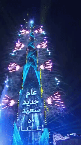 Storyful-266392-Dubai_Rings_in_New_Year_With_Firew
