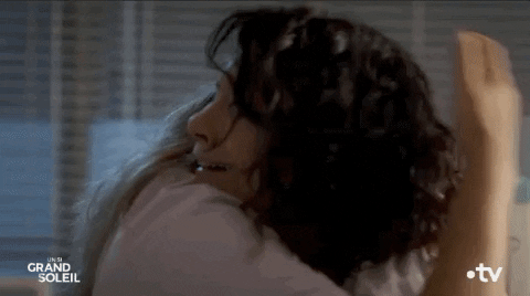 Alice Crying GIF by Un si grand soleil