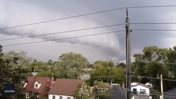 Ominous Cloud Looms Over Ontario Amid Thunderstorms