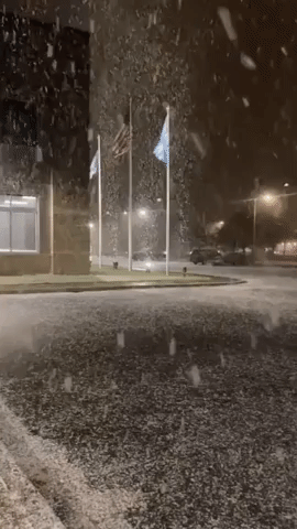 Large Lake-Effect Snowflakes Fall in Michigan