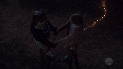 sara lance avalance GIF