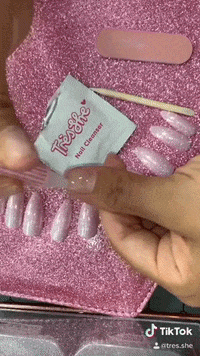 Press On Nails GIF by Trés She