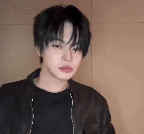 Leo GIF