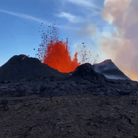 Lava Spurts From Mauna Loa