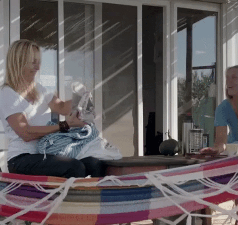 floortje naar het einde van de wereld uruguay GIF by BNNVARA