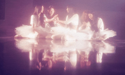 Anna Ella GIF by MEOVV