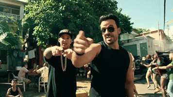 luis fonsi GIF