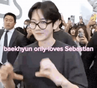 Baekzreal GIF