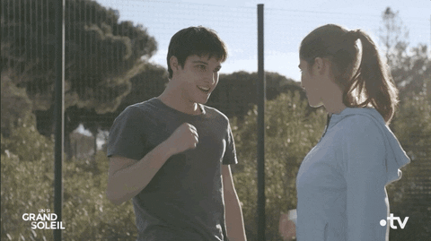 Friends Yes GIF by Un si grand soleil