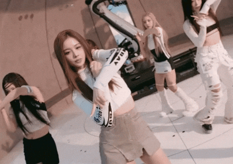 Nmixx GIF
