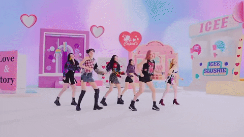 auntoneo giphygifmaker stayc GIF