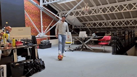 arthurvera giphygifmaker football foot oups GIF