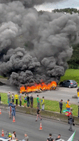 Bolsonaro Supporters Block Highway With Fiery Barricade in Sao Jose dos Pinhais