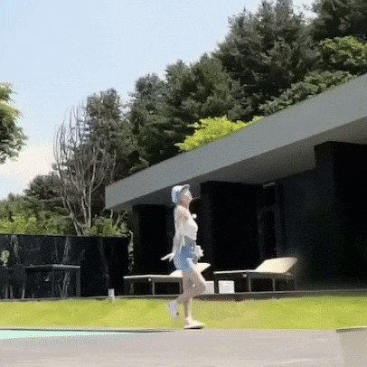 Lily GIF