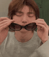 Juhoon GIF
