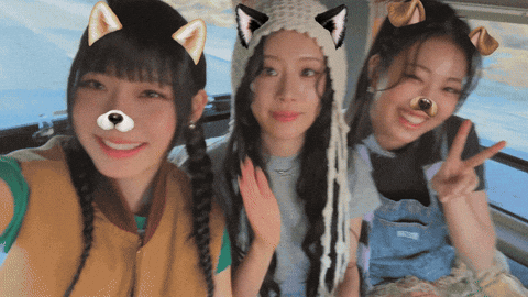 addamakpop giphyupload friends van road trip GIF