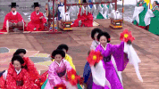 excited korea GIF