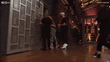 Run Race GIF by MasterChefAU